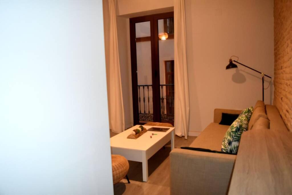 Alleanza, Balcon De La Maestranza Sevilla Bagian luar foto